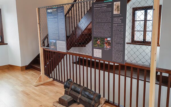 Dubovac, info paneli