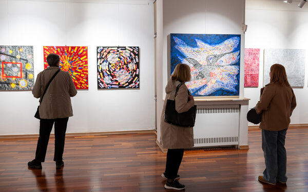 Otvorena je izložba ”Koherencija u Kristocentričnom svemiru” Ane Guberine 4