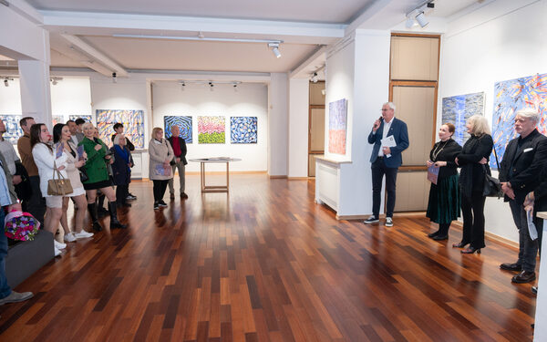 Otvorena je izložba ”Koherencija u Kristocentričnom svemiru” Ane Guberine 21