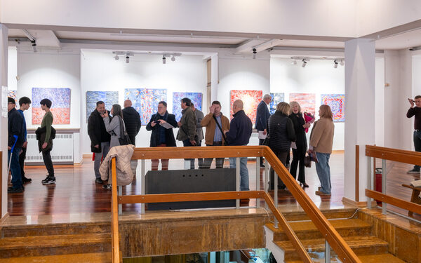 Otvorena je izložba ”Koherencija u Kristocentričnom svemiru” Ane Guberine 35