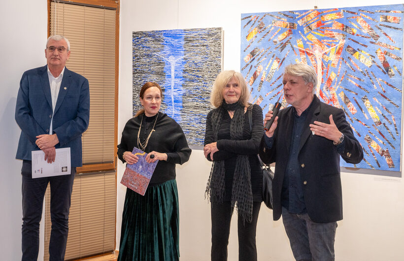 Otvorena je izložba ”Koherencija u Kristocentričnom svemiru” Ane Guberine