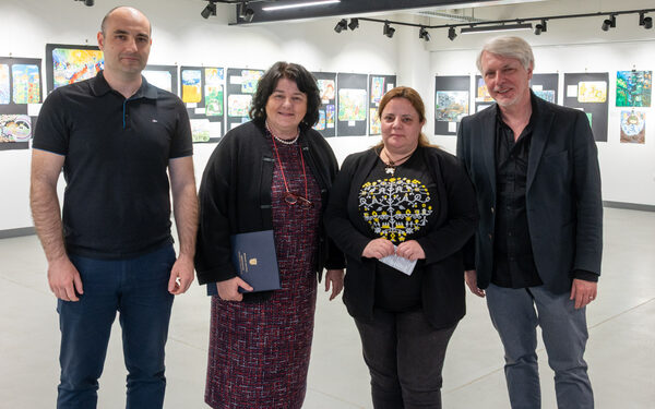 Otvorena izložba „Boje rata i nade: crteži ranjenog djetinjstva“ 13