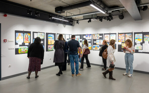 Boje rata i nade: crteži ranjenog djetinjstva 18