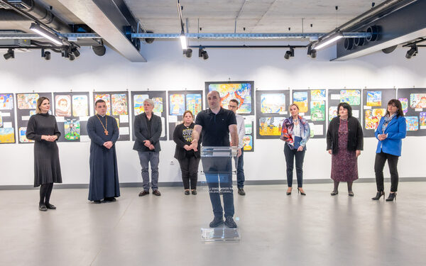 Otvorena izložba „Boje rata i nade: crteži ranjenog djetinjstva“ 24