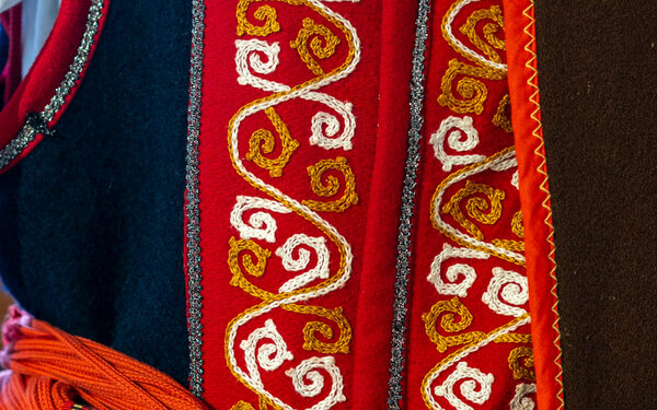 Otvorena izložba „Nit koja pamti – 90 godina Gupčeva naslijeđa: nošnje, glazba i uspomene kroz vrijeme“ 12