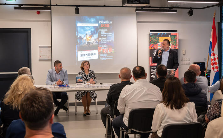 Predstavljena knjiga ”Dom pred zoru” autora Zvonimir Mrgana