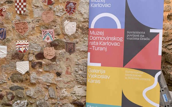 Izložba „Heraldika grada“ učenika Osnovne škole Grabrik 5