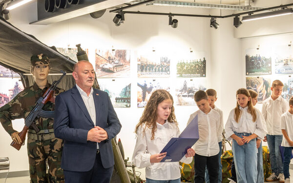 Otvorena izložba Stodeseta brani voljeni grad 18