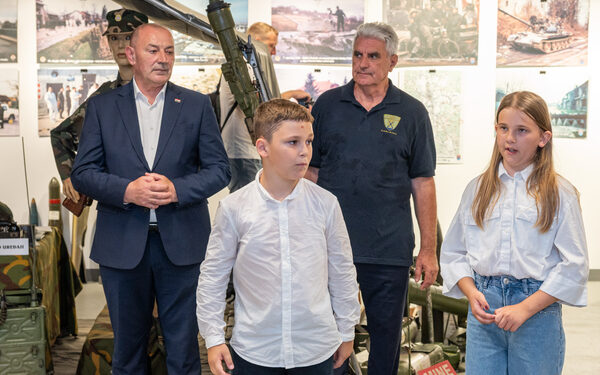 Izložba Stodeseta brani voljeni grad 19
