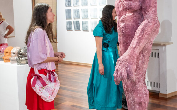 Alufonija – susret mladih umjetnika i suvremene likovne scene u Galeriji Vjekoslav Karas 50